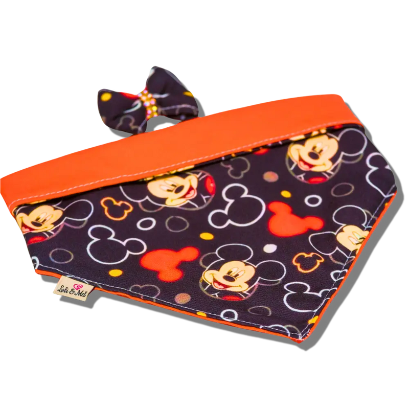 Bandana para cachorro com estampa Mickey laranja, divertida e leve