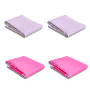 Kit com 2 tapetes rosa e 2 cinza laváveis, espalhados